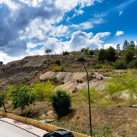 Economicmalagarooms Homestay Malaga