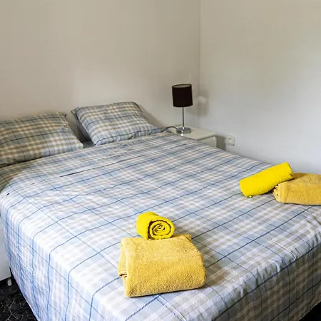 Economicmalagarooms Homestay Malaga